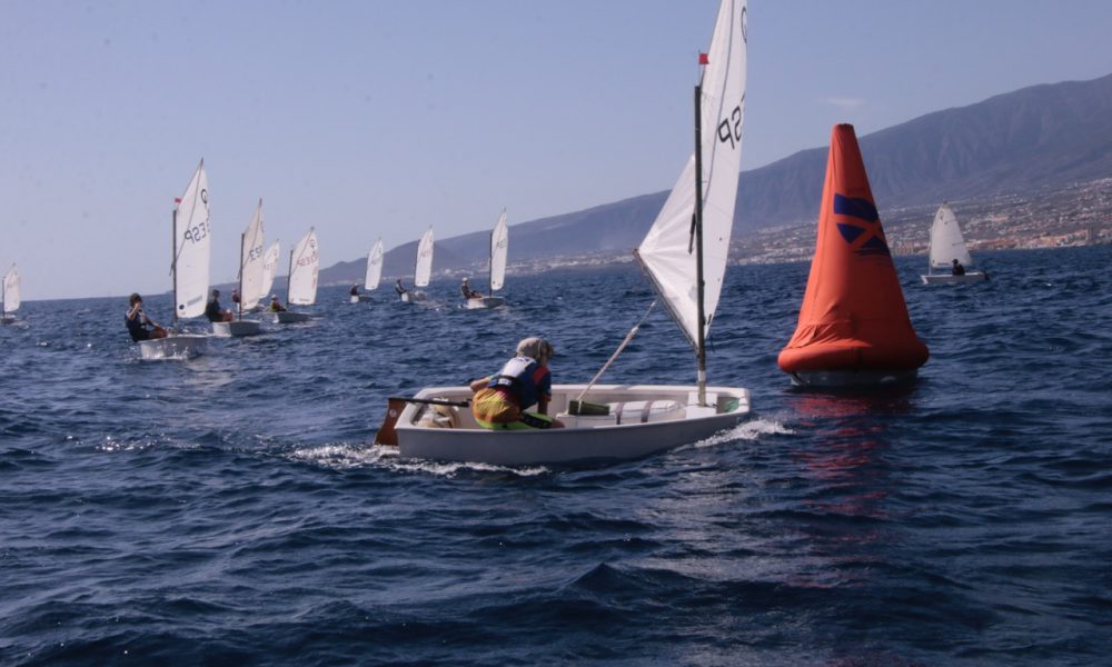 NP260107 COPA CABILDO DE OPTIMIST C en tamaño grande